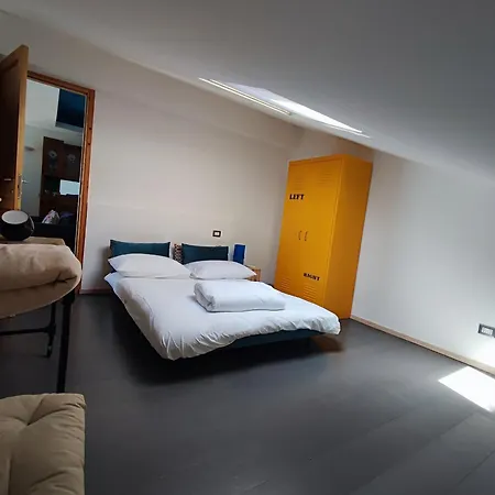 Apartment Natalia: Panoramic Terrace Retreat Near